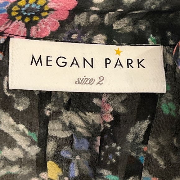 Megan Park Black Floral Silk Blouse Short Sleeves Tie Neck size 2 Top 80s Boho - Picture 2 of 7